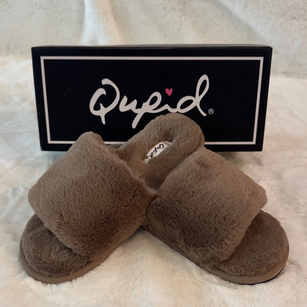 Qupid Tan Super Soft Fluffy Slip-on Slippers, NEW